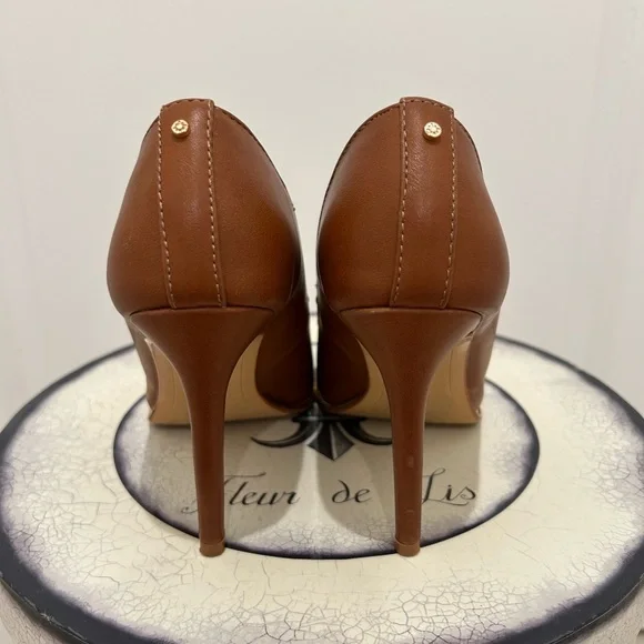 BCBGeneration cognac brown tall pumps with gold braid accent 5 1/2 - Picture 4 of 11